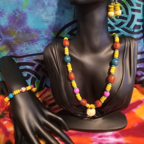 Handmade Ecuadorian Colorful Jewelry Set - Picture 1 of 8